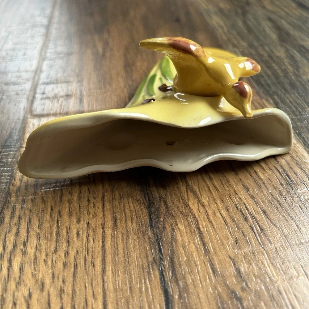 Vintage Ceramic Bird Wall Pocket Vase Cattails MCM Patented 149144
